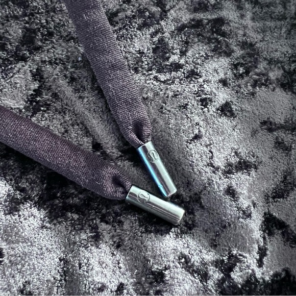 Lululemon Ready to Crush Jogger - Picture 4 of 9